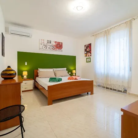 Apartmán Paradise *