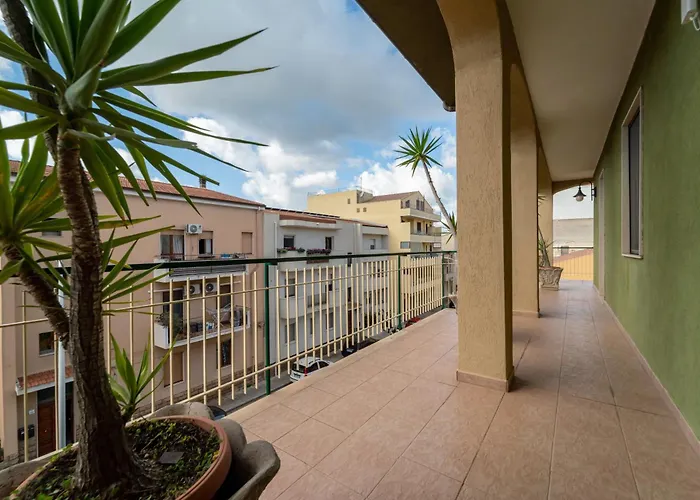 天堂别墅公寓 * 阿尔盖罗